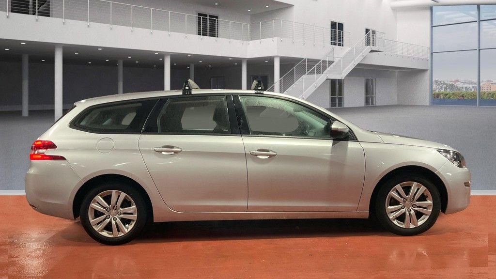 Used Peugeot 308 2017 for sale - 76745077: Photo 5