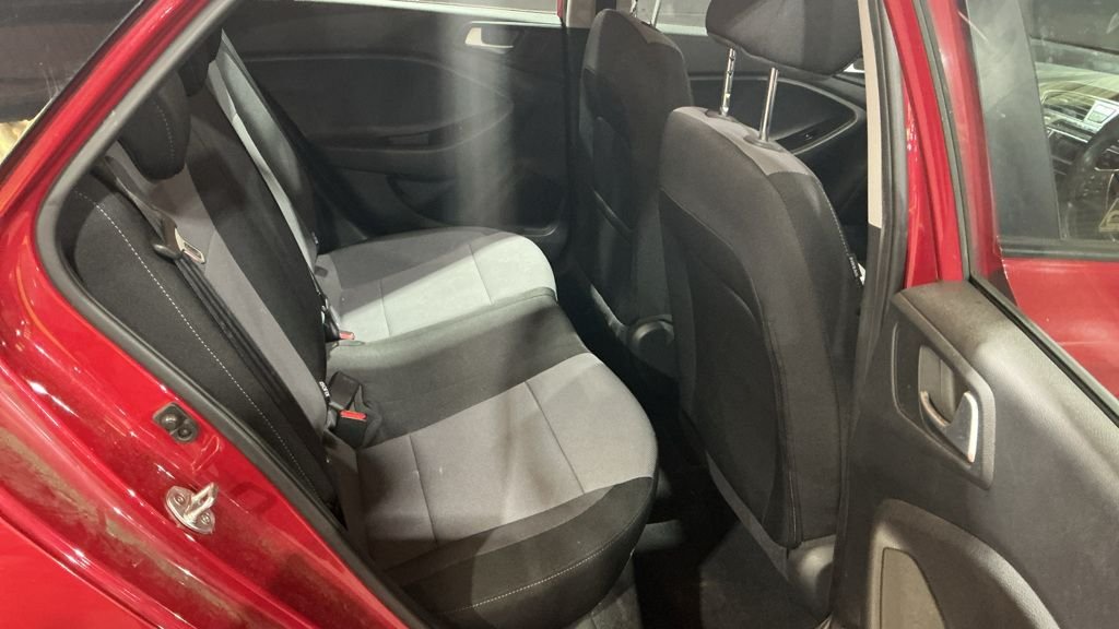 Used Hyundai i20 2017 for sale - 77849891: Photo 8