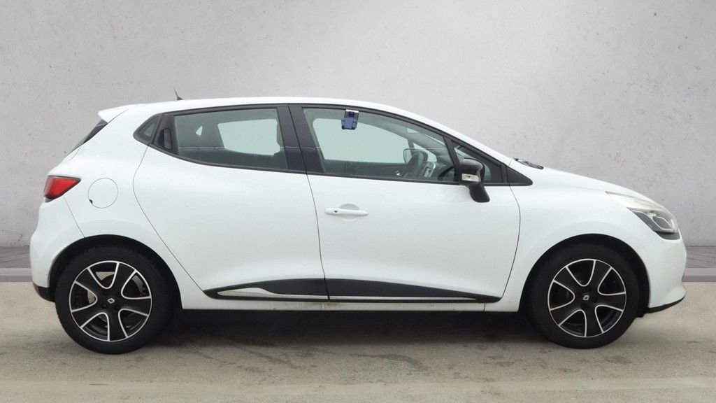 Used Renault Clio 2015 for sale - 77563889: Photo 5