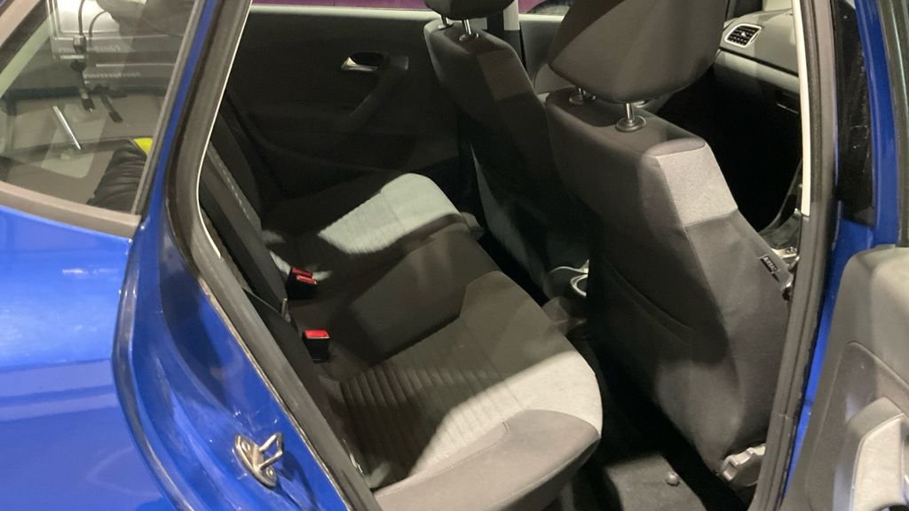 Used Volkswagen Polo 2010 for sale - 77890800: Photo 6