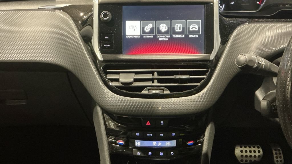 Used Peugeot 208 2015 for sale - 76632448: Photo 7