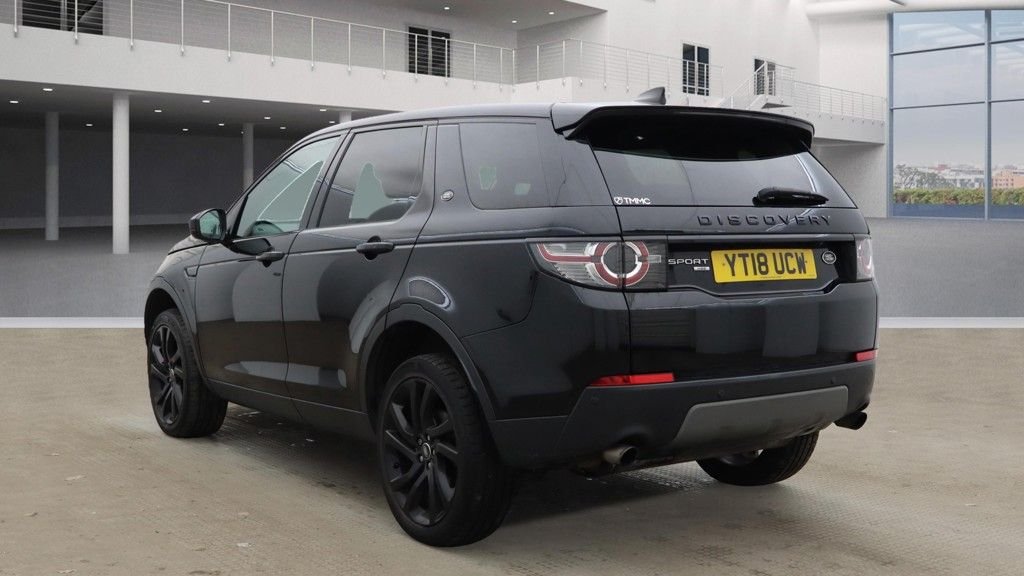 Used Land Rover Discovery Sport 2018 for sale - 76820217: Photo 3