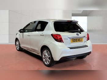 Used Toyota Yaris 2015 for sale - 78377384: Photo