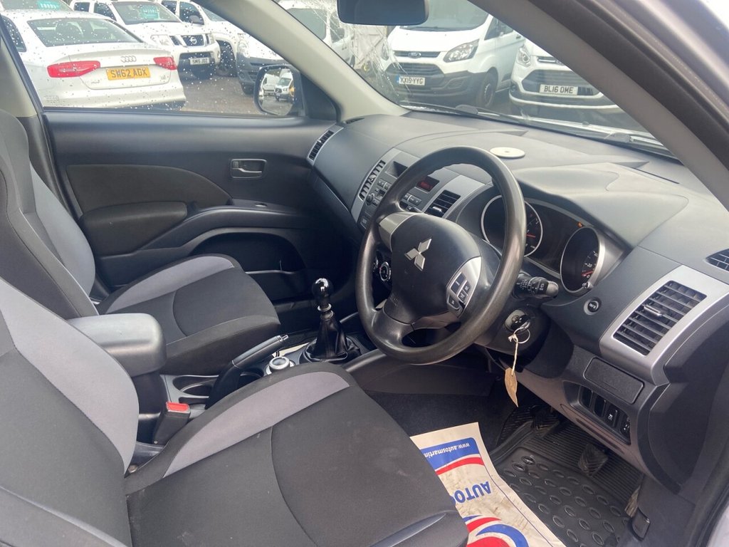 Used Mitsubishi Outlander 2011 for sale - 76496013: Photo 14