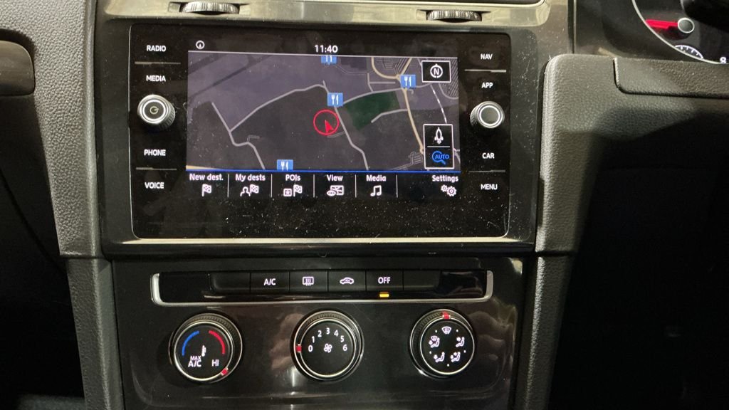 Used Volkswagen Golf 2017 for sale - 76610285: Photo 11