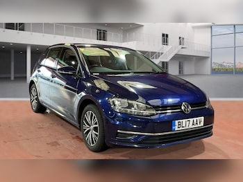 Used Volkswagen Golf 2017 for sale - 76610285: Photo