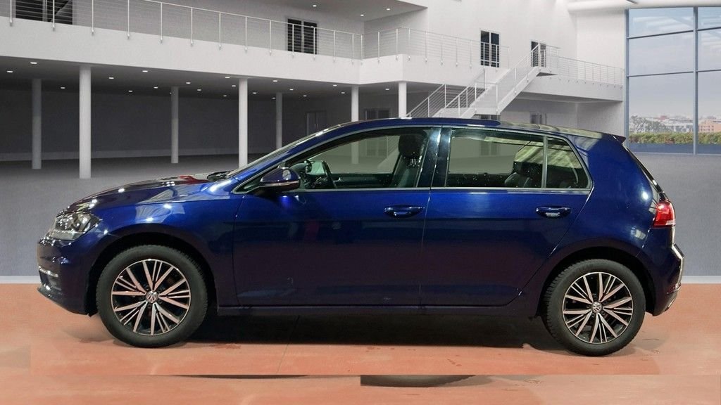 Used Volkswagen Golf 2017 for sale - 76610285: Photo 6