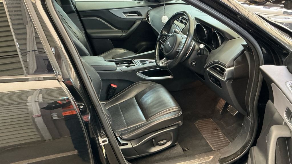 Used Jaguar F-Pace 2018 for sale - 77785977: Photo 21