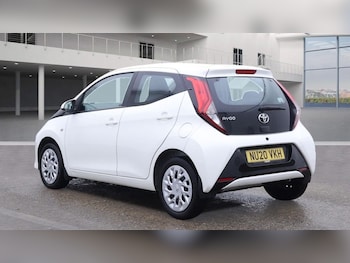 Used Toyota AYGO 2020 for sale - 76406593: Photo
