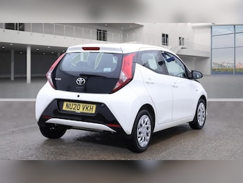 Used Toyota AYGO 2020 for sale - 76406593: Photo