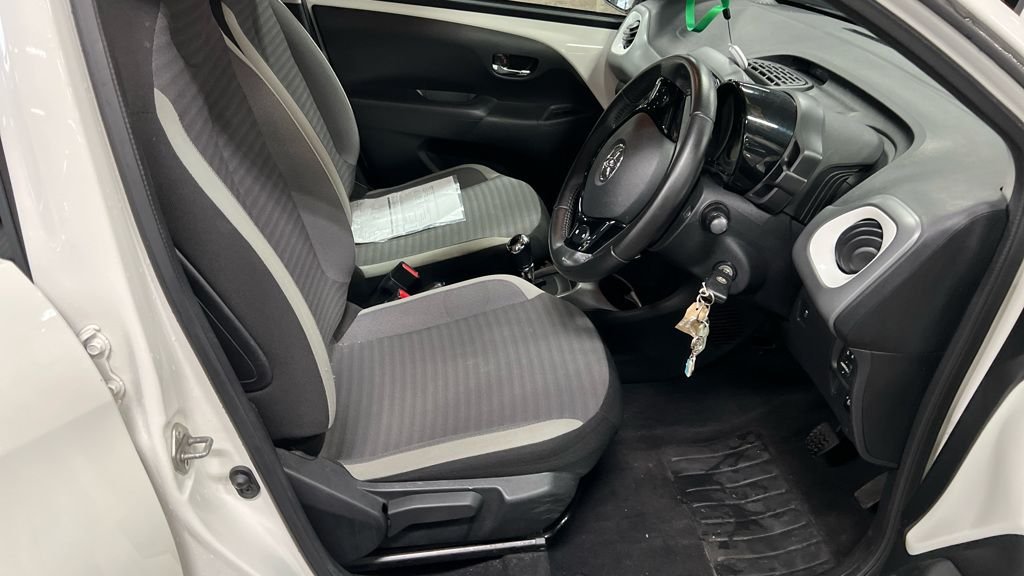 Used Toyota AYGO 2020 for sale - 76406593: Photo 9