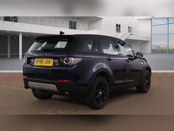 Used Land Rover Discovery Sport 2016 for sale - 75201228: Photo