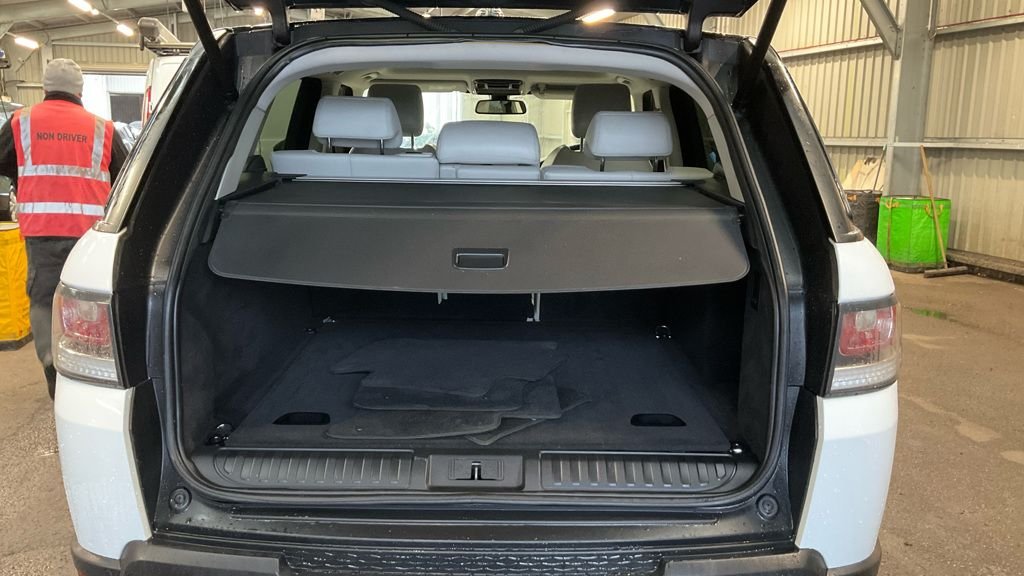 Used Land Rover Range Rover Sport 2015 for sale - 76848231: Photo 7