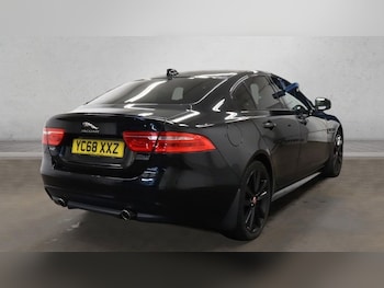Used Jaguar XE 2018 for sale - 79197379: Photo