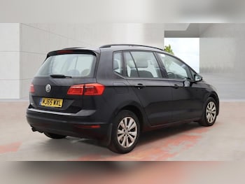 Used Volkswagen Golf SV 2015 for sale - 79603654: Photo