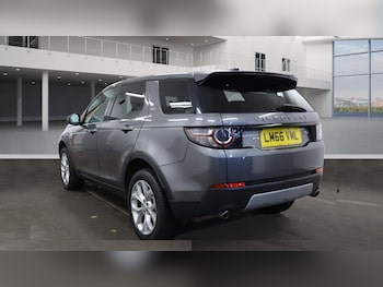 Used Land Rover Discovery Sport 2016 for sale - 76486999: Photo