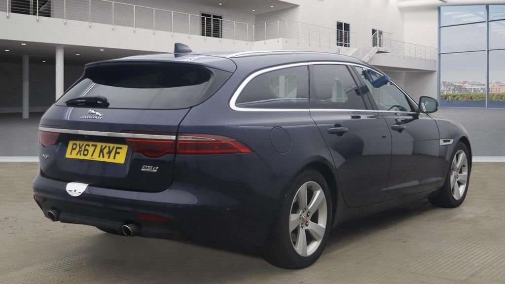 Used Jaguar XF 2017 for sale - 77539611: Photo 16