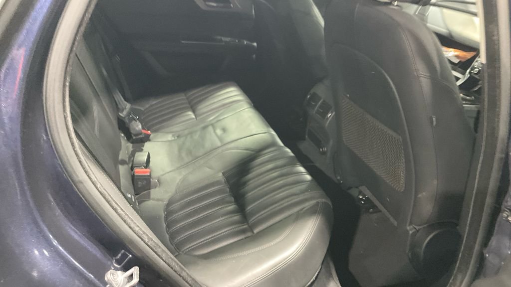 Used Jaguar XF 2017 for sale - 77539611: Photo 20