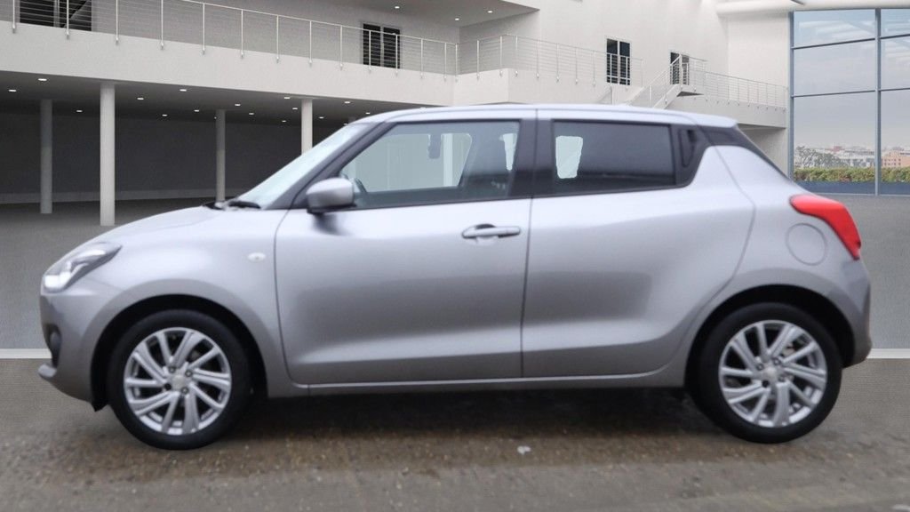 Used Suzuki Swift 2023 for sale - 77212518: Photo 12