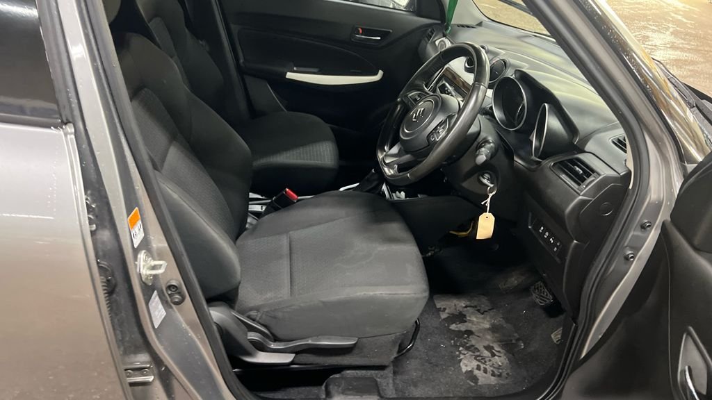 Used Suzuki Swift 2023 for sale - 77212518: Photo 15