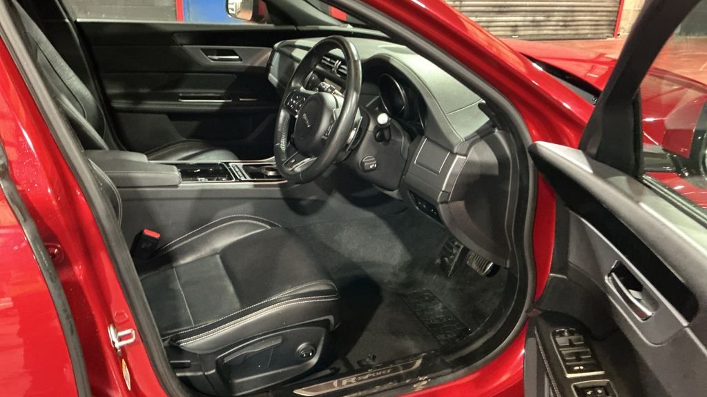 Used Jaguar XF 2016 for sale - 77485016: Photo 10