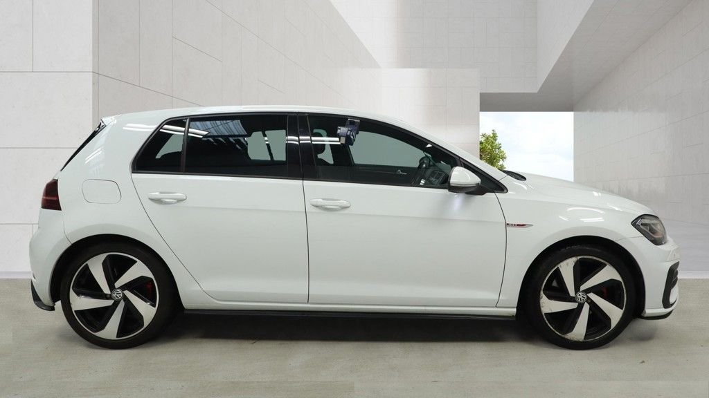 Used Volkswagen Golf 2017 for sale - 78215809: Photo 5