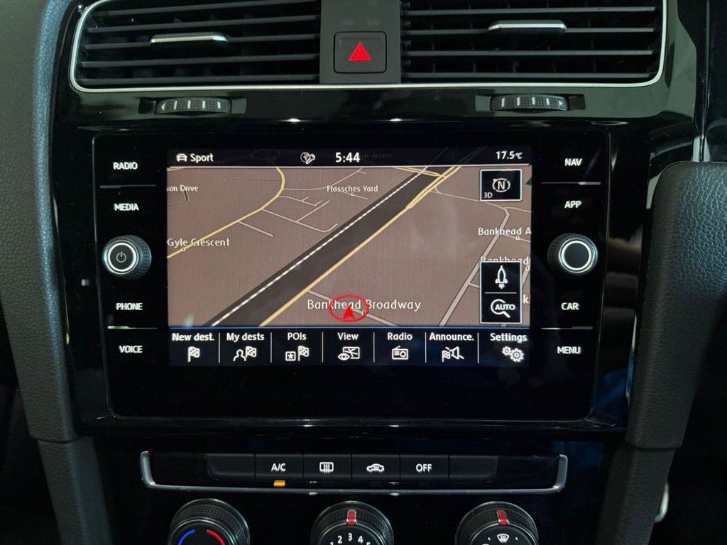 Used Volkswagen Golf 2018 for sale - 75735462: Photo 8