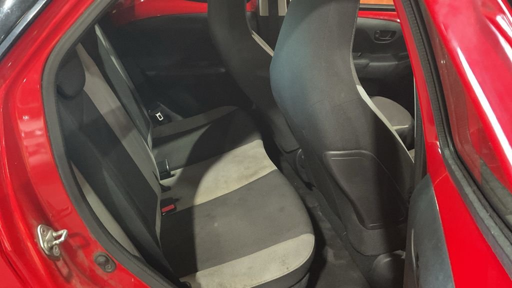 Used Toyota AYGO 2015 for sale - 76731193: Photo 14