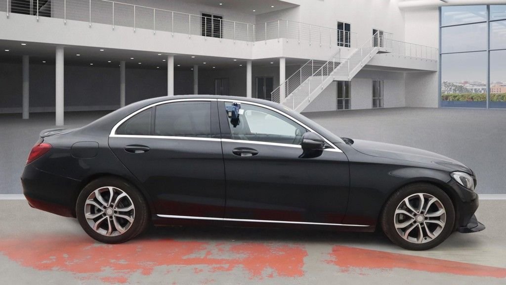Used Mercedes-Benz C-Class 2015 for sale - 76023818: Photo 5