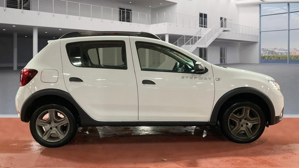 Used Dacia Sandero Stepway 2020 for sale - 77370036: Photo 6