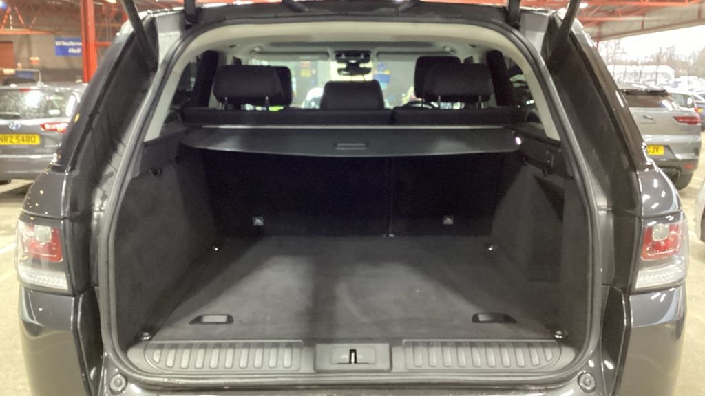 Used Land Rover Range Rover Sport 2018 for sale - 76610283: Photo 13