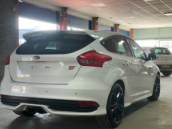 Used Ford Focus 2016 for sale - 79322872: Photo