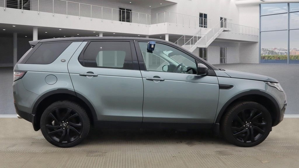 Used Land Rover Discovery Sport 2016 for sale - 76731211: Photo 17