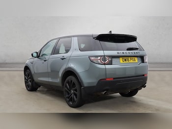 Used Land Rover Discovery Sport 2016 for sale - 76731211: Photo