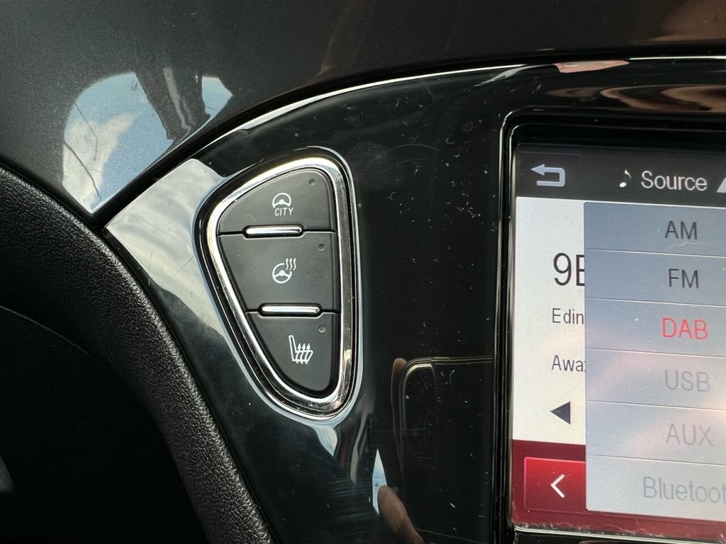 Used Vauxhall Corsa 2015 for sale - 76496040: Photo 18