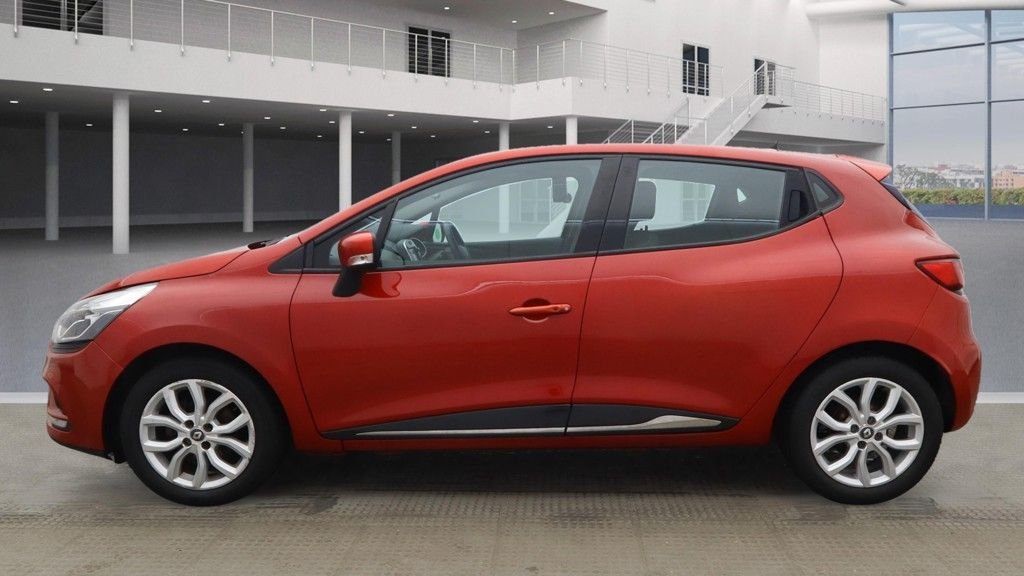 Used Renault Clio 2017 for sale - 76760682: Photo 18