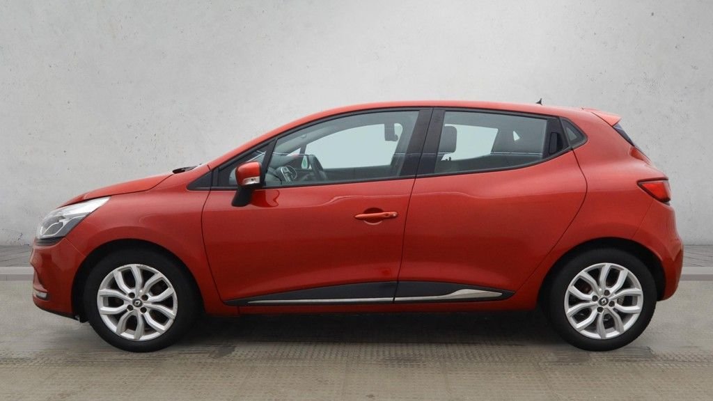Used Renault Clio 2017 for sale - 76760682: Photo 6