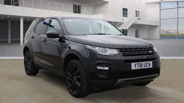 Used Land Rover Discovery Sport 2018 for sale - 76168515: Photo 1