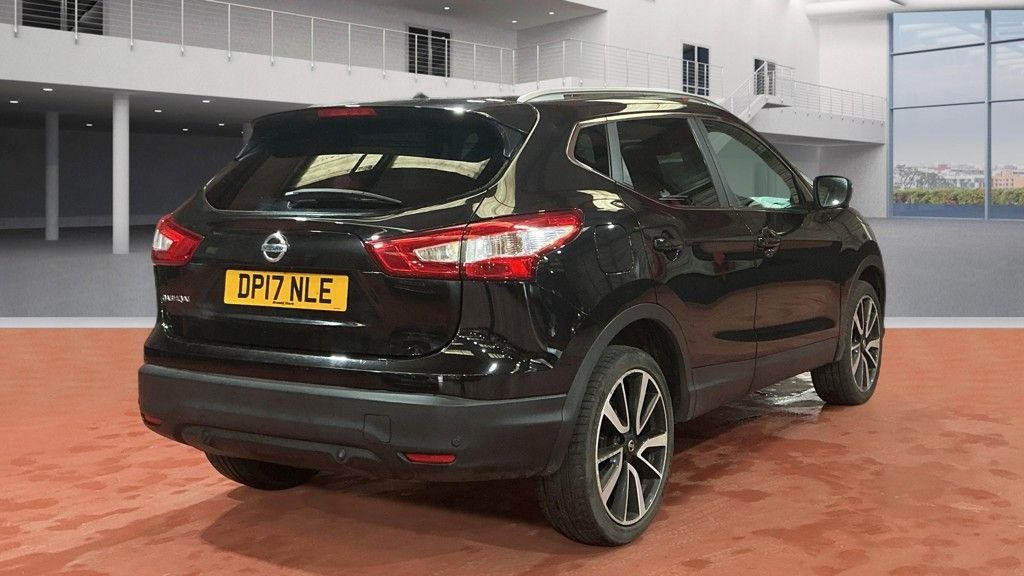 Used Nissan Qashqai 2017 for sale - 77897601: Photo 10