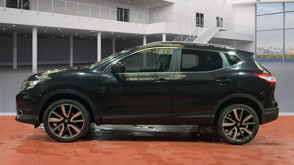 Used Nissan Qashqai 2017 for sale - 77897601: Photo 12