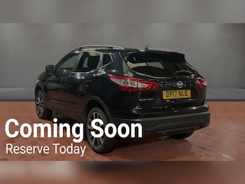 Used Nissan Qashqai 2017 for sale - 77897601: Photo