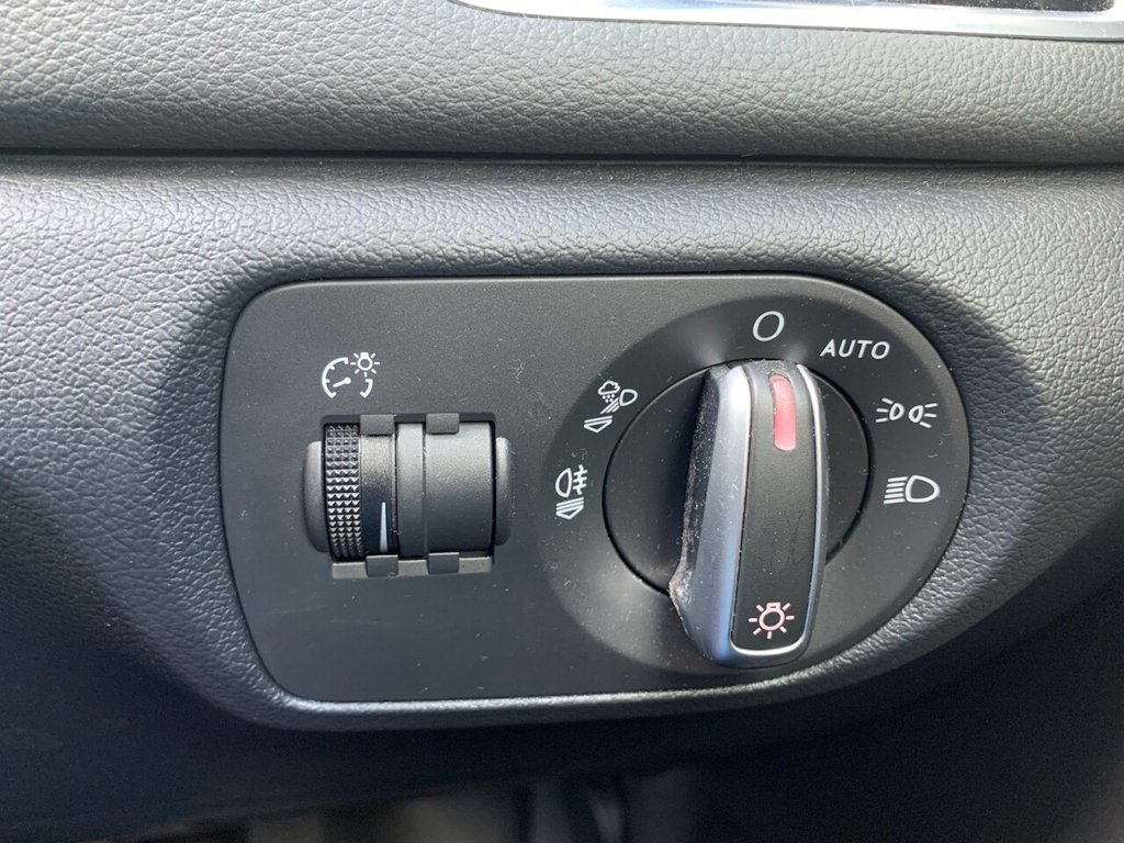 Used Audi Q3 2015 for sale - 77188101: Photo 32