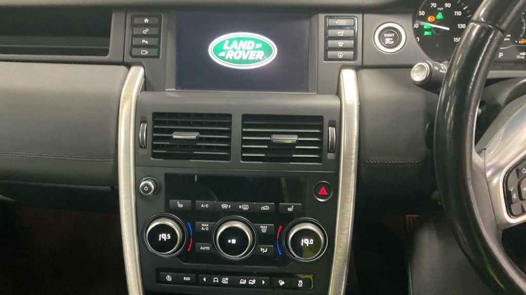 Used Land Rover Discovery Sport 2018 for sale - 76590875: Photo 11