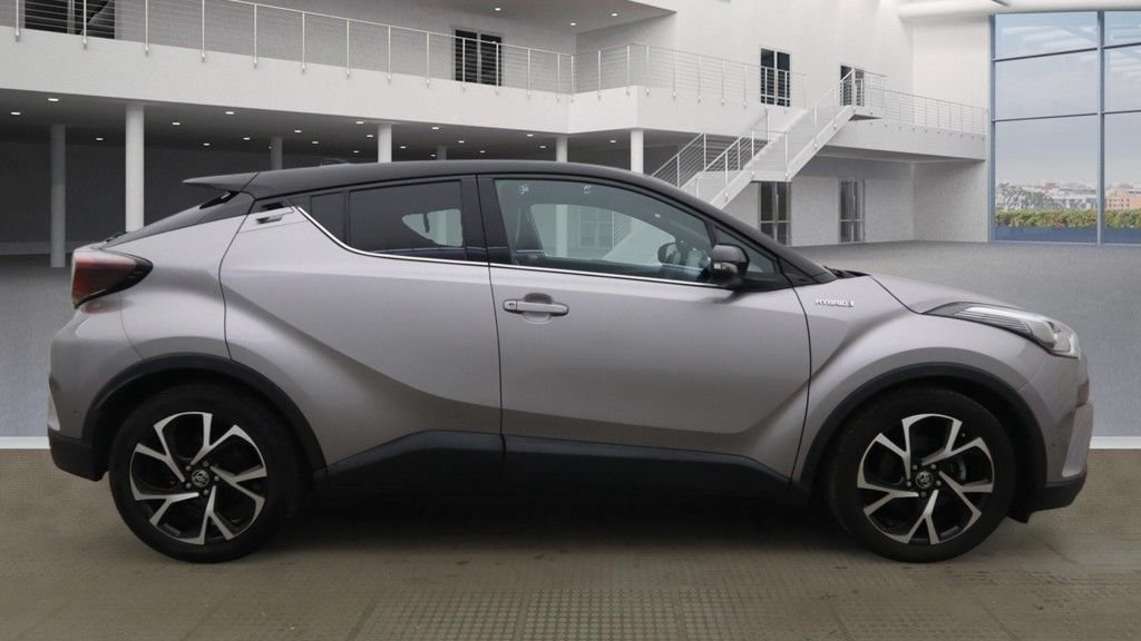 Used Toyota C-HR 2017 for sale - 77551756: Photo 17