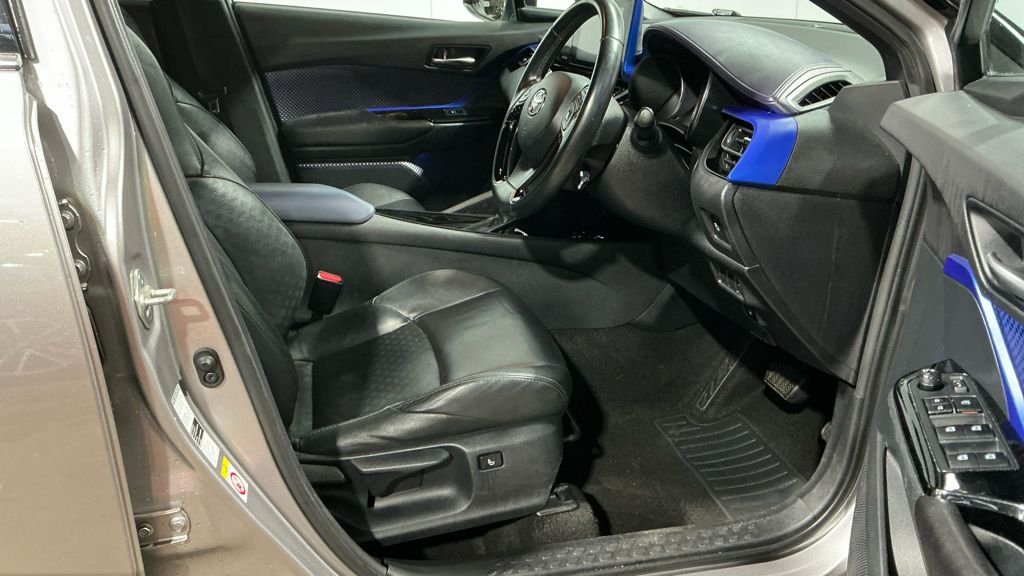 Used Toyota C-HR 2017 for sale - 77551756: Photo 21