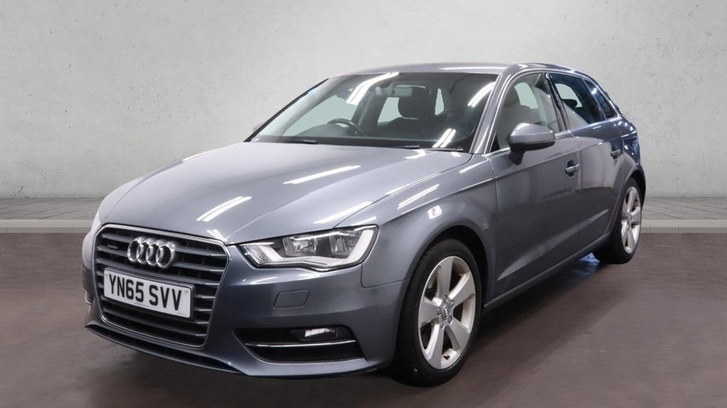 Used Audi A3 2015 for sale - 77218527: Photo 2