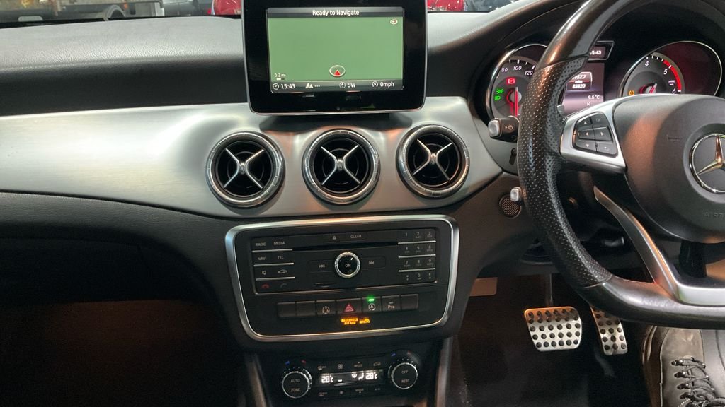 Used Mercedes-Benz CLA 2015 for sale - 77193437: Photo 23