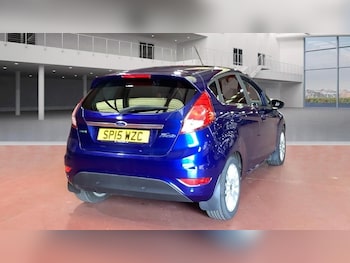 Used Ford Fiesta 2015 for sale - 77188632: Photo