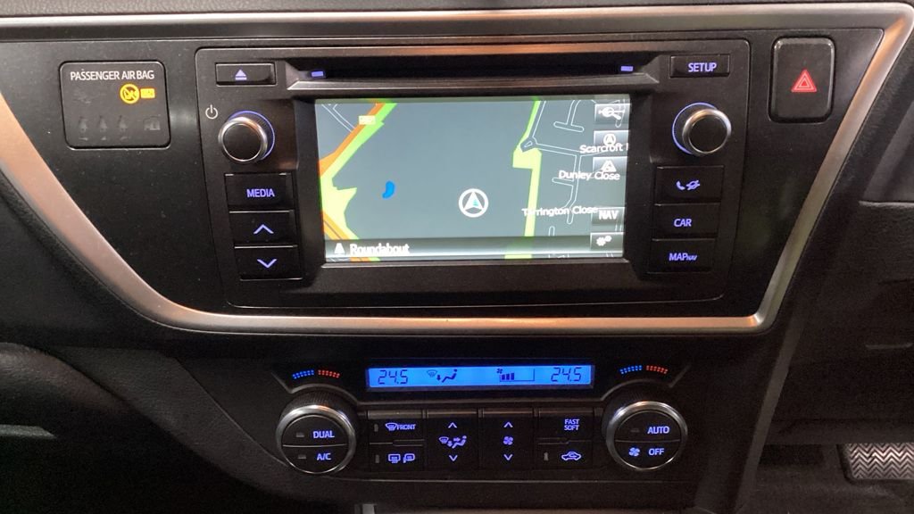 Used Toyota Auris 2015 for sale - 76953994: Photo 17