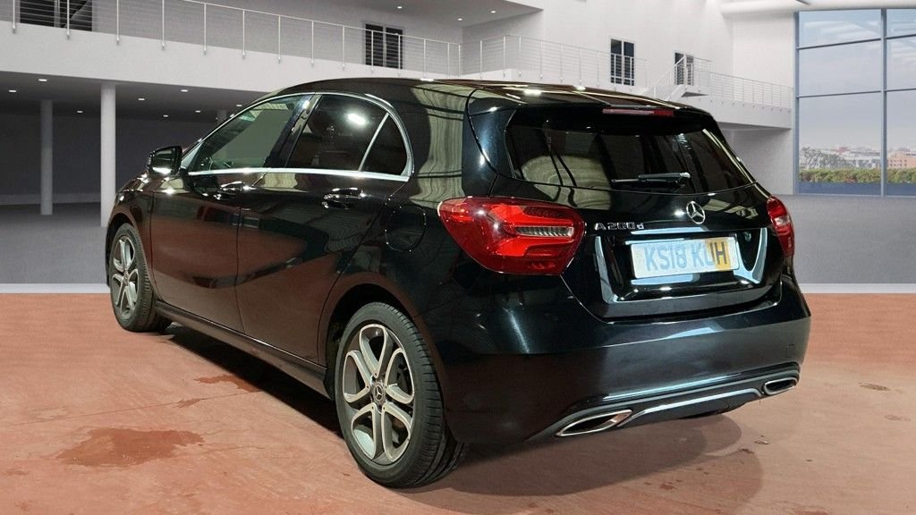 Used Mercedes-Benz A-Class 2018 for sale - 76953988: Photo 9